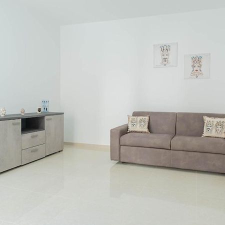 Raganzino Apartment Pozzallo - New Building المظهر الخارجي الصورة